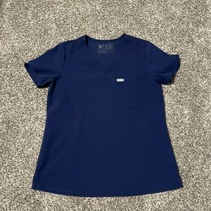 Figs Navy Catarina top size Small